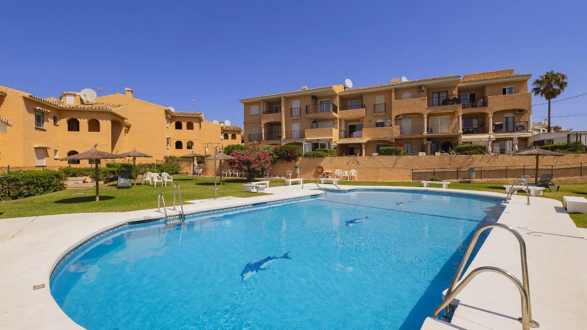 Cubo'S El Faro Beach Apartment With Pool Sitio de Calahonda