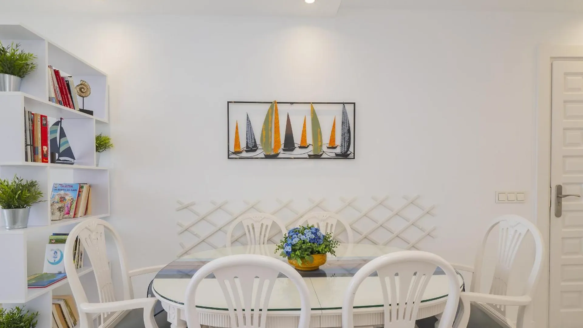 Cubo'S El Faro Beach Apartment With Pool Sitio de Calahonda Spain