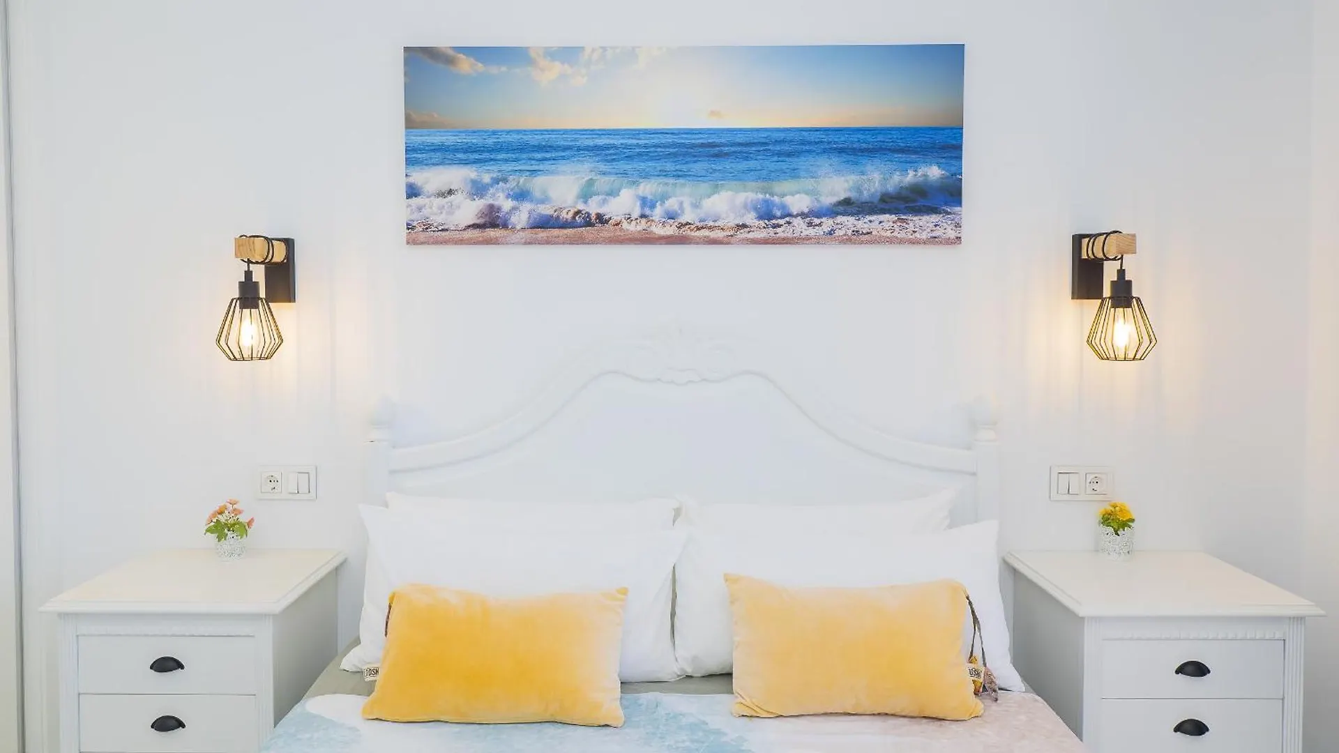 Cubo'S El Faro Beach Apartment With Pool Sitio de Calahonda