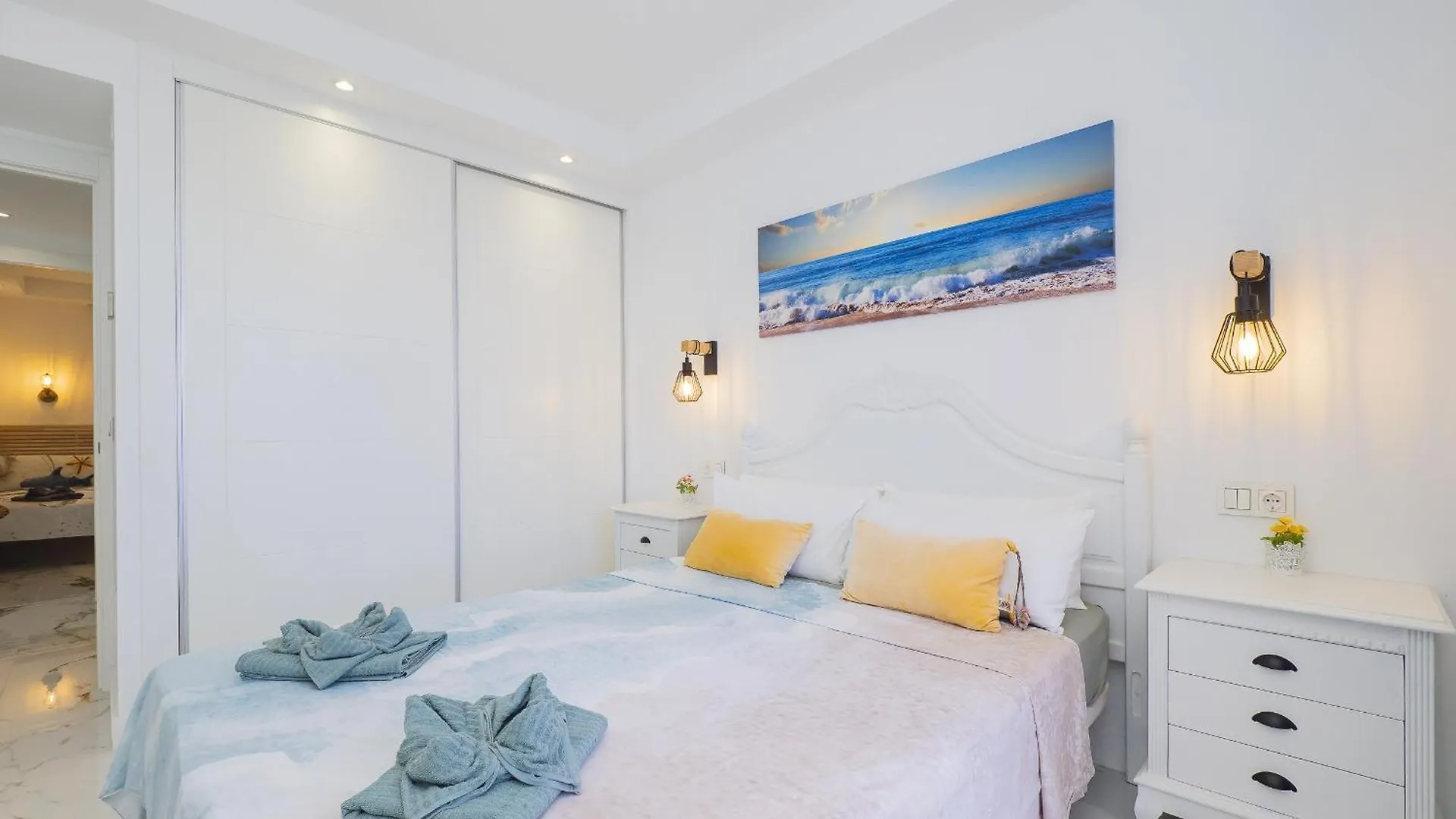 Cubo'S El Faro Beach Apartment With Pool Sitio de Calahonda