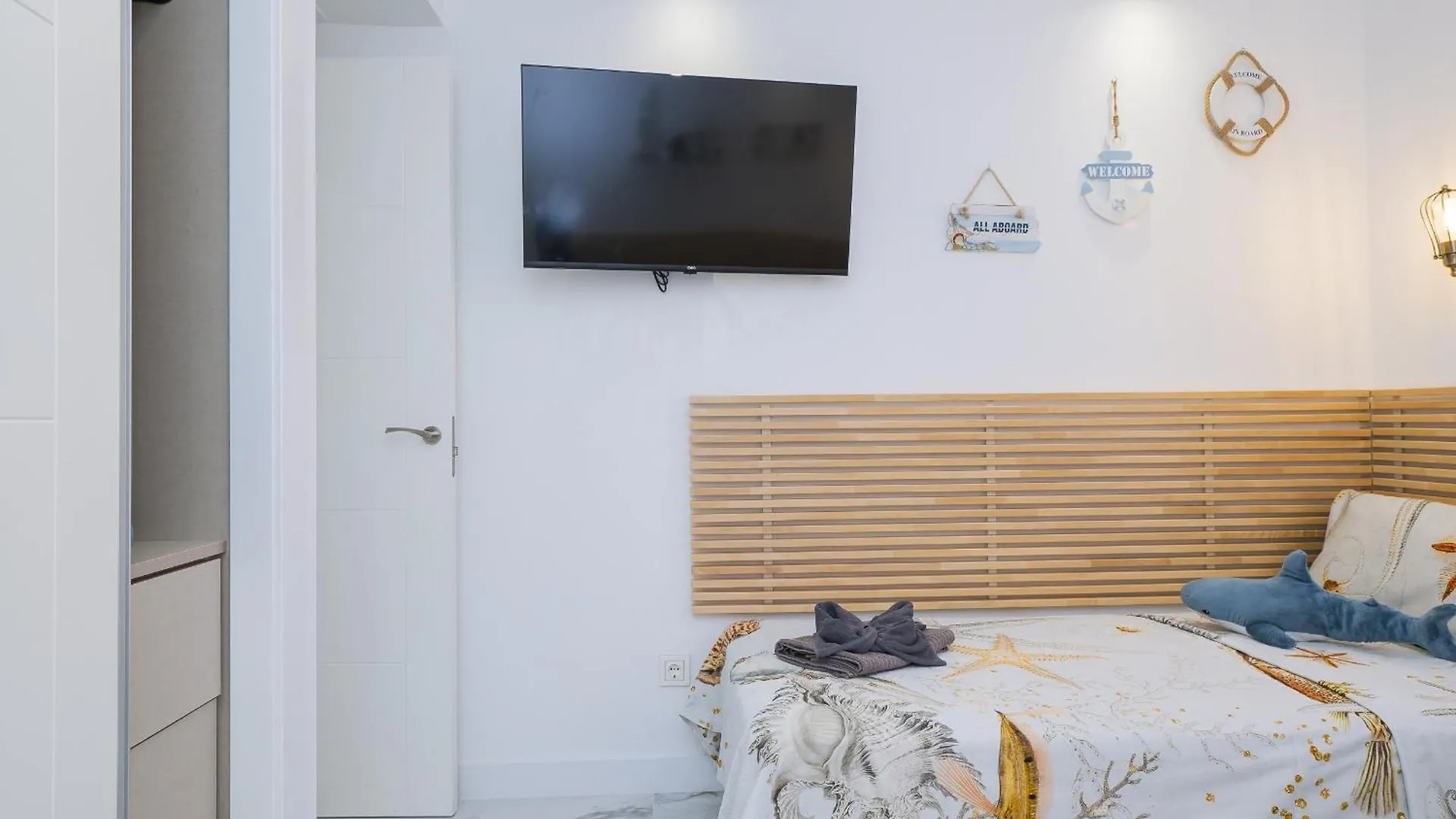 Cubo'S El Faro Beach Apartment With Pool Sitio de Calahonda 0*,  Spain