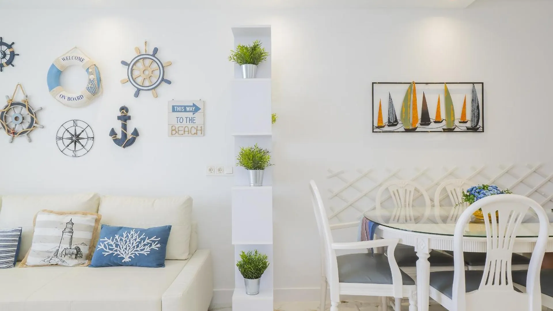 Cubo'S El Faro Beach Apartment With Pool Sitio de Calahonda Spain